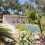 Alizee, Airco, Pool And Near لا كروا فالميه