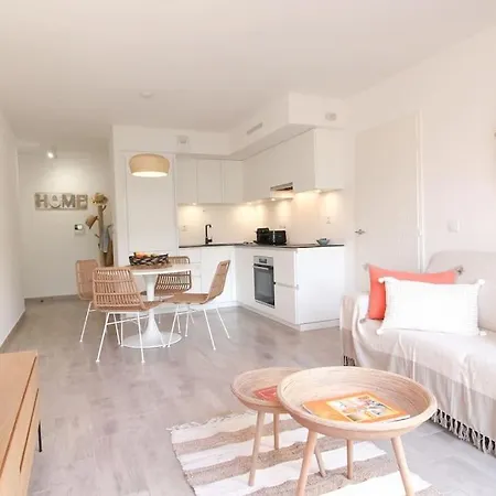Alizee, Airco, Pool And Near Apartment *