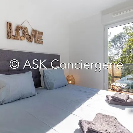 Alizee, Airco, Pool And Near Apartment