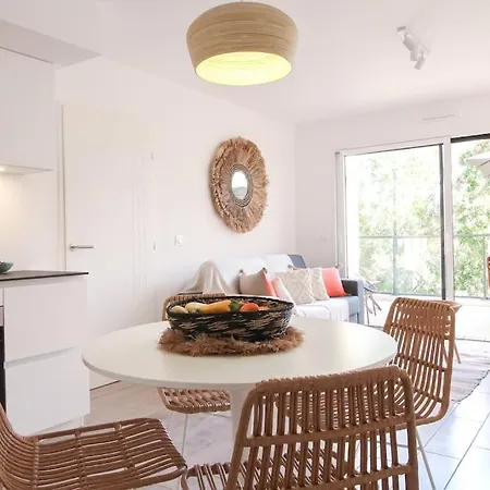 Apartment Alizee, Airco, Pool And Near La Croix-Valmer